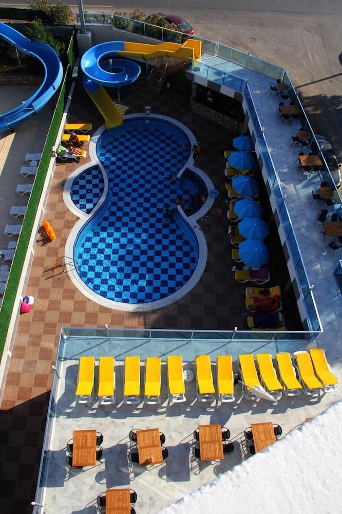 Merlin Beach Park Hotel Tosmur Bagian luar foto