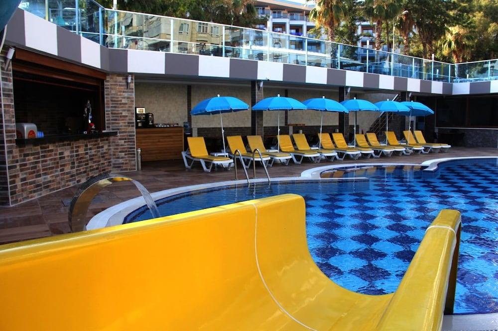 Merlin Beach Park Hotel Tosmur Bagian luar foto