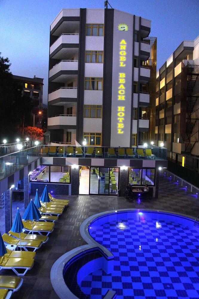 Merlin Beach Park Hotel Tosmur Bagian luar foto