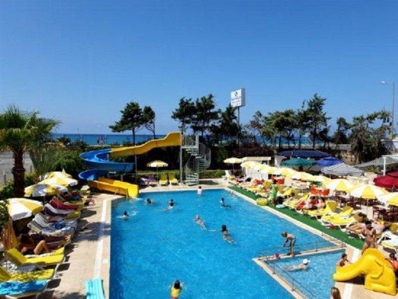 Merlin Beach Park Hotel Tosmur Bagian luar foto