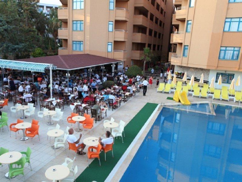 Merlin Beach Park Hotel Tosmur Bagian luar foto